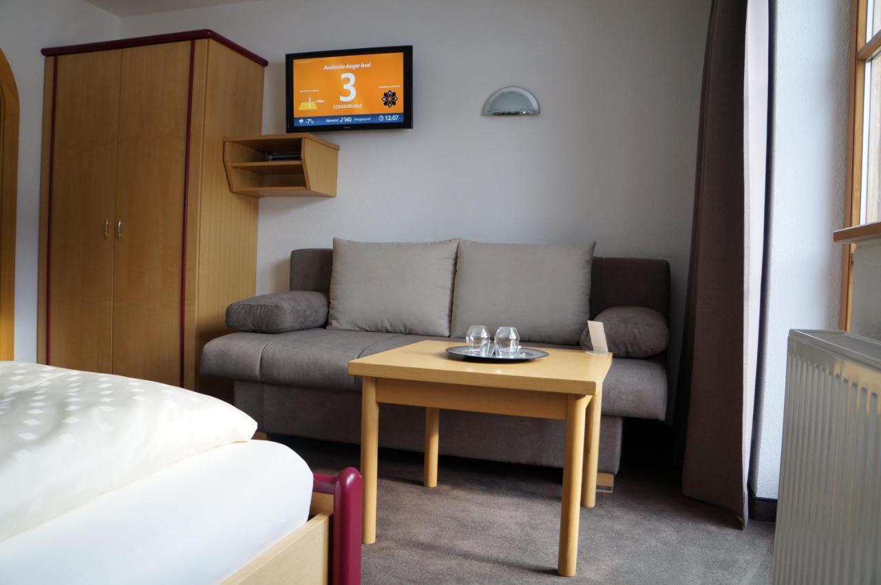Pension Strolz Sankt Anton am Arlberg Dış mekan fotoğraf